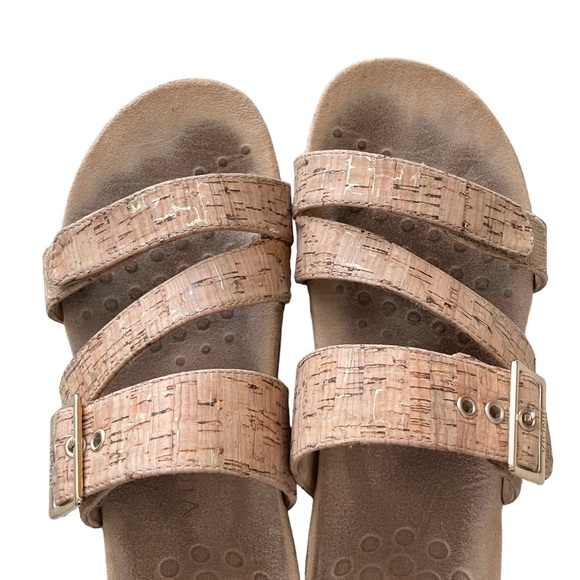 Vionic Skylar Sandals Size 9 Tan and Gold Cord Slide Adjustable Straps - Picture 6 of 10